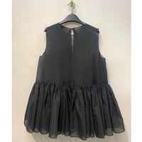 sleeveless peplum tops