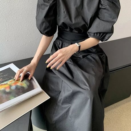 パフスリーブワンピース