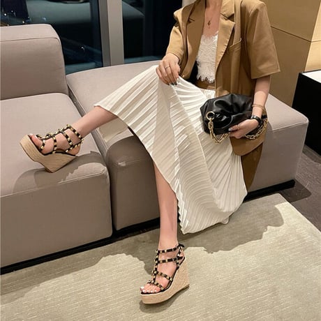 【即納あり】studs wedge sandals