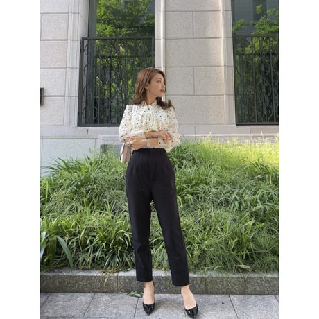 frill dot blouse