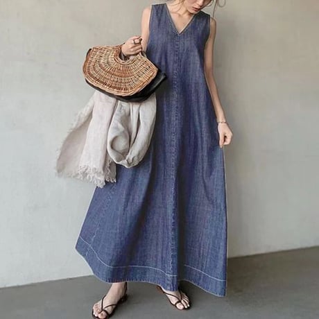 v-neck sleeveless long onepiece