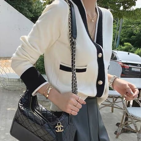 bi-color vneck cardigan