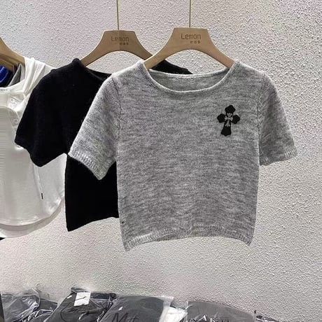 Cross summer knit