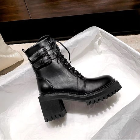 lace up boots