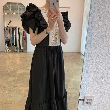 フロントレースフリルワンピース