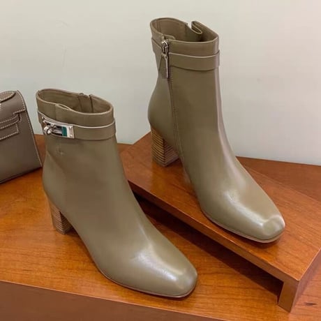 【牛革】buckle short boots