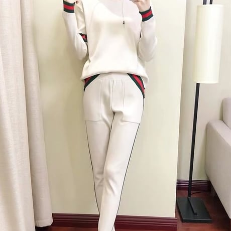 カラーラインニットセットアップ