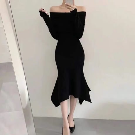 オフショルワンピース