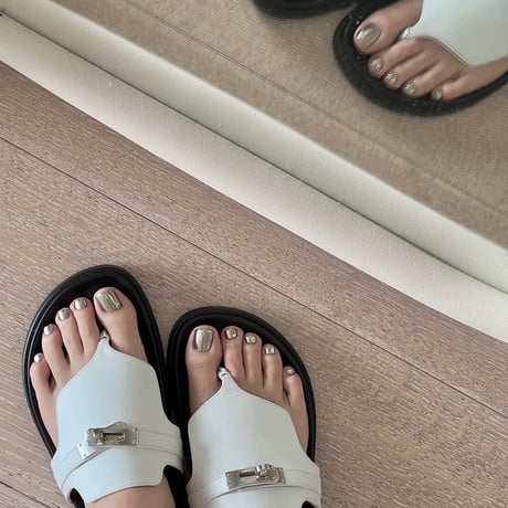 buckle design sandal
