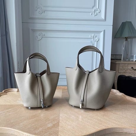 【牛革】 cube bag