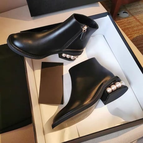 【即納あり】pearl heel short boots