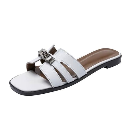 buckle flat sandal