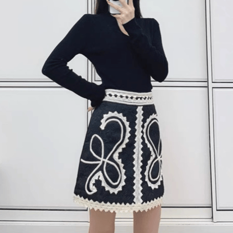 刺繍 ミニスカート