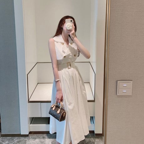 sleeveless onepiece