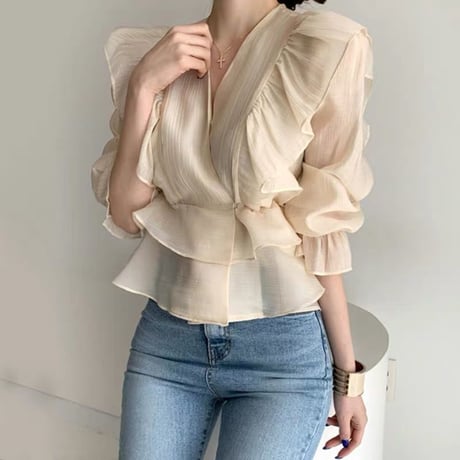 フリルトップス