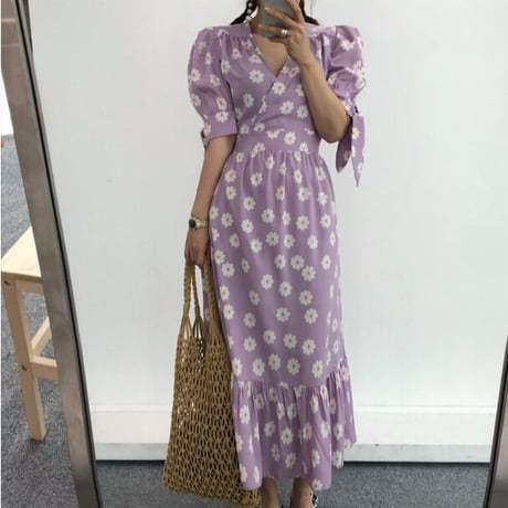 花柄ワンピース