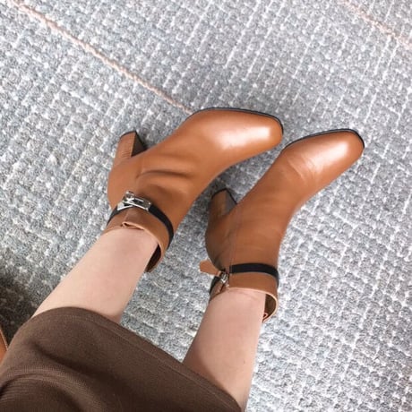 【牛革】buckle short boots