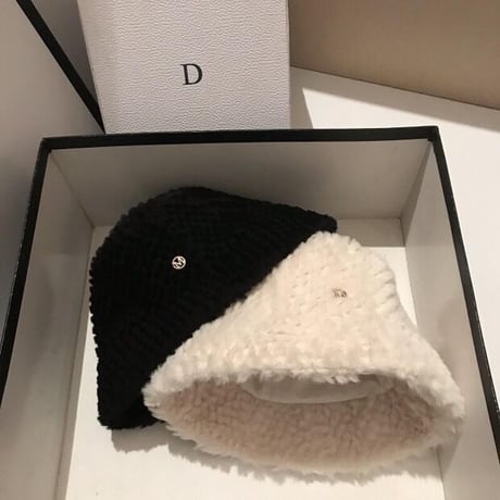 もこもこ bucket hat