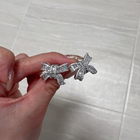 bijou ribbon ピアス