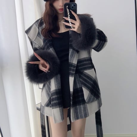 sleeve fox fur check coat
