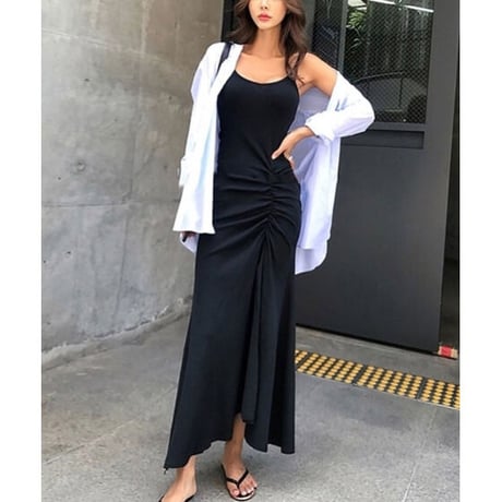 slit black onepiece