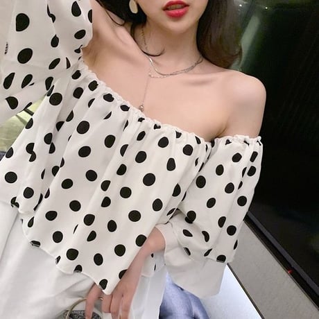 【即納あり】off shoulder dot tops