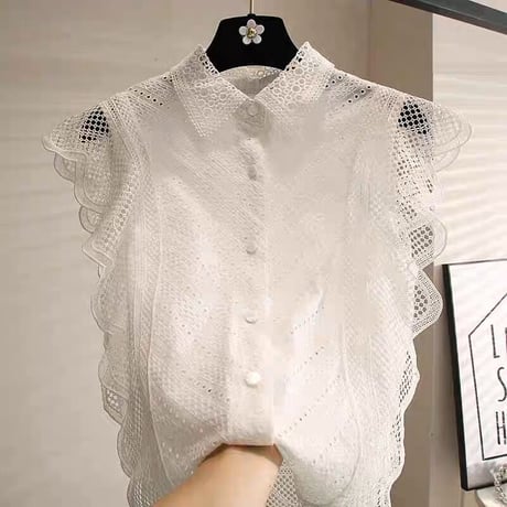 sleeveless lace blouse