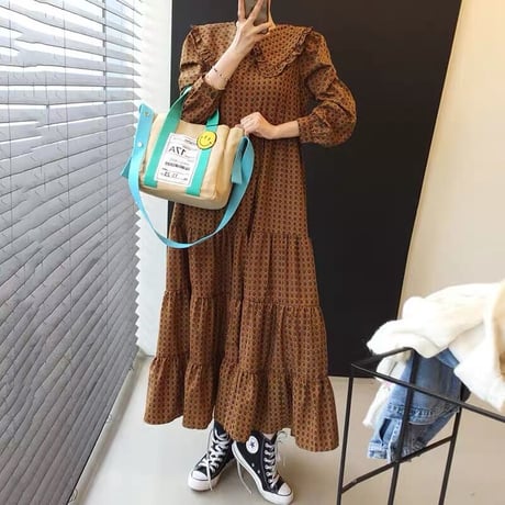 襟付きロングワンピース