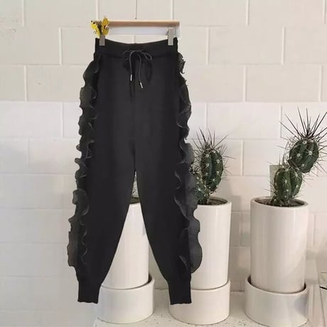 frill knit pants