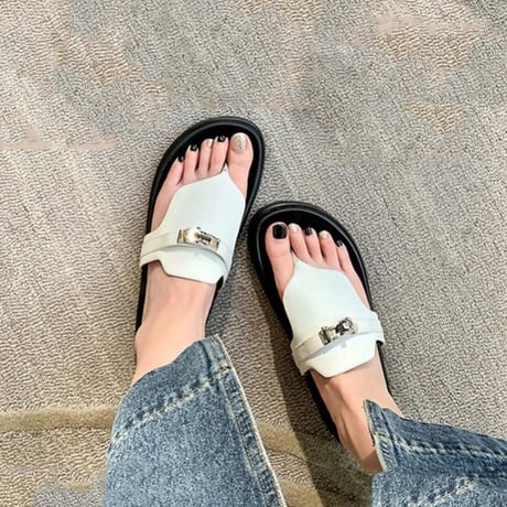 buckle design sandal