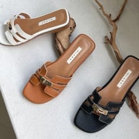 【即納あり】buckle flat sandal
