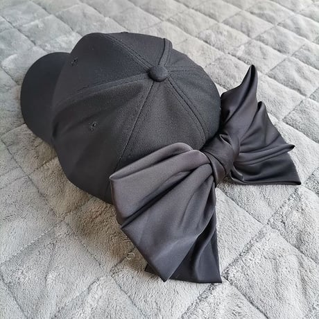 ribbon cap