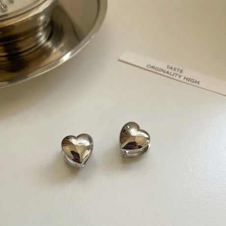 heart ピアス