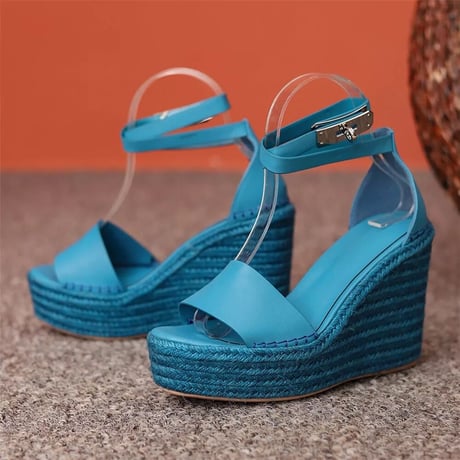 buckle wedge sandal