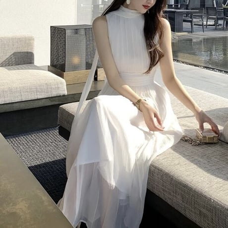 sleeveless long onepiece