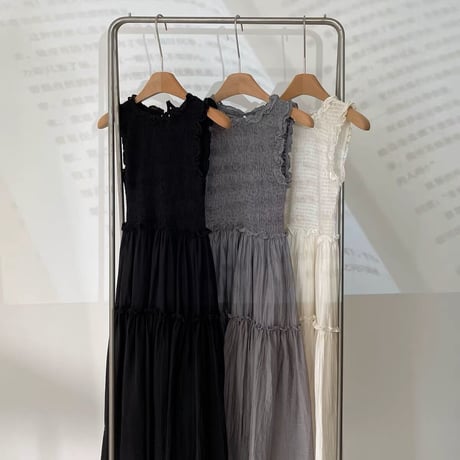 sleeveless onepiece
