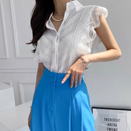 sleeveless lace blouse