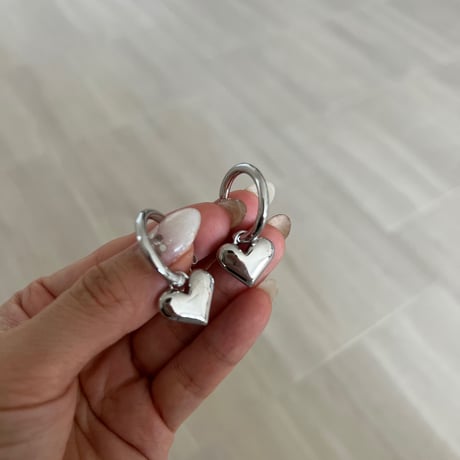 heart ピアス