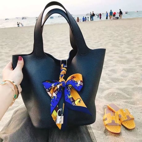 【牛革】 cube bag