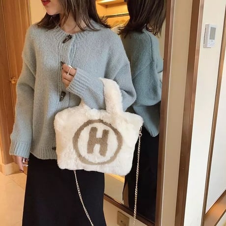 ロゴファー バッグ