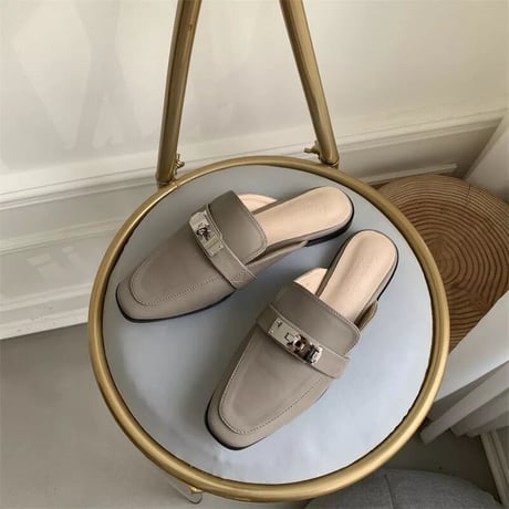 buckle slip-on