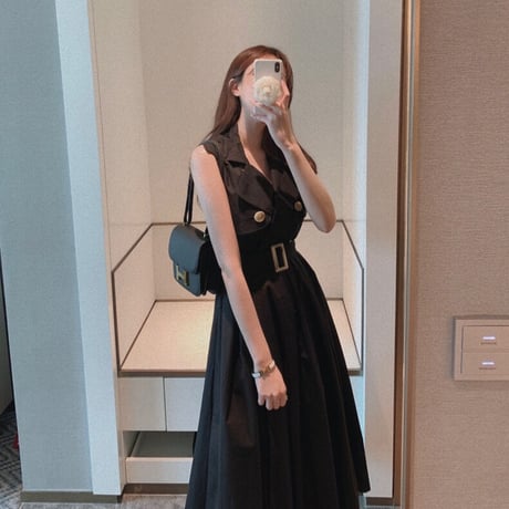 sleeveless onepiece