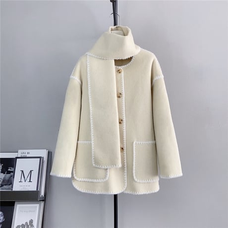 マフラー付き wool coat