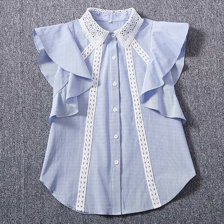 sleeveless frill blouse