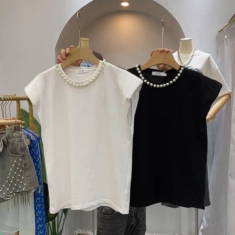 neck pearl t-shirt