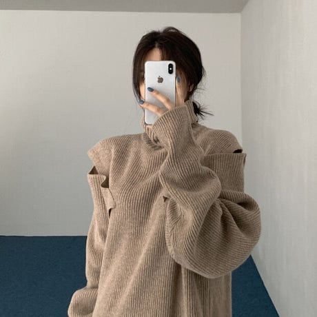 タートルネック 肩出し ニットワンピース