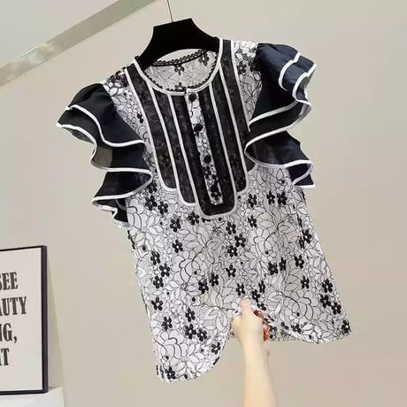 Frilled lace blouse