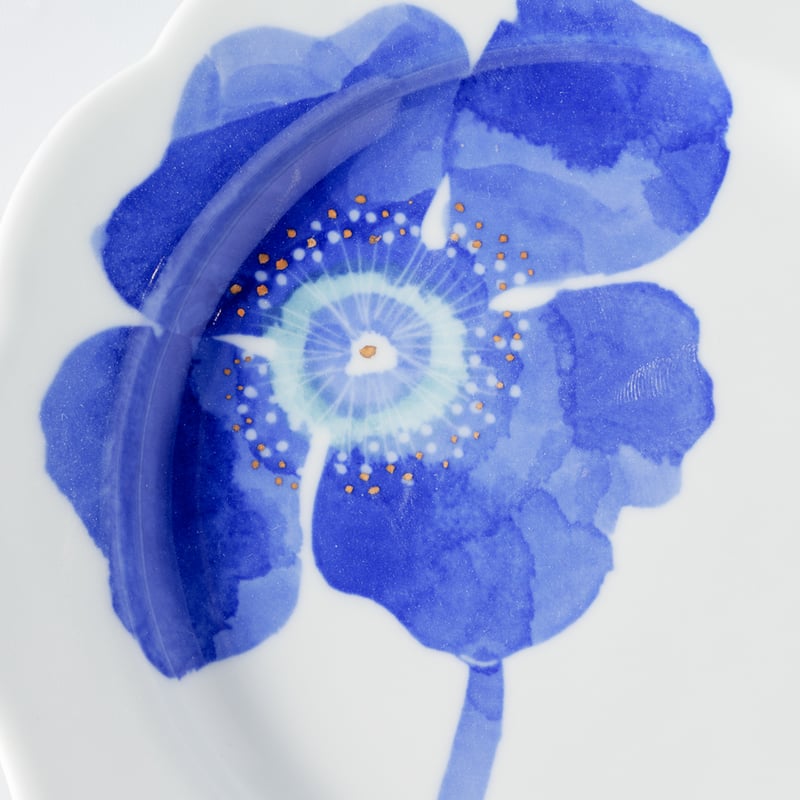 Blue Opium/18cmリムプレート | 砥部焼|東窯 HIGASHIGAMA 公式オン Blue Opium/18cmリムプレート | 砥部焼|東窯 HIGASHIGAMA 公式オン