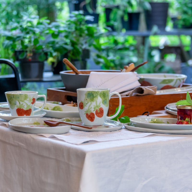 ワイルドストロベリー/サラダボウルS | 砥部焼｜東窯 HIGASHIGAMA 公式