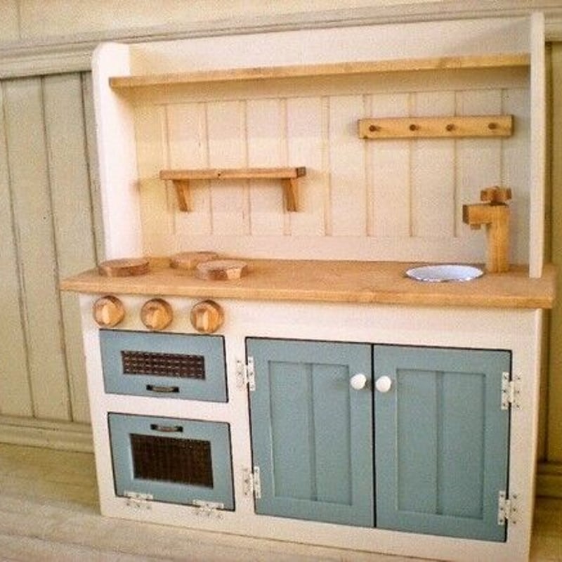 木製おままごとキッチン　窓付きタイプ 送料無料 チェッカー ガラス扉 木製 おままごと キッチン ワイドタイプ